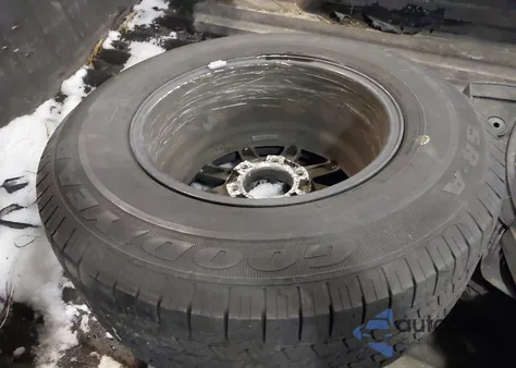 2005 Chevrolet Silverado 1500 Z71 z USA, uszkodzony, nr VIN 1GCEK19Z65Z145182